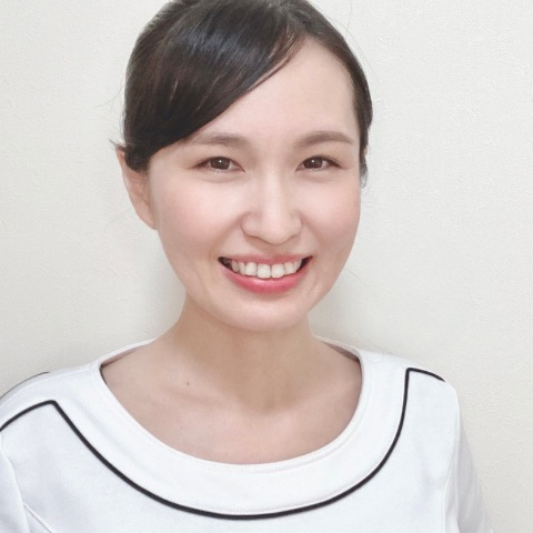 担当スタッフ 野村美和